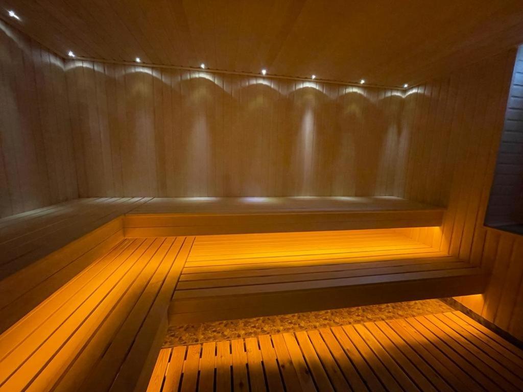 Barhat Hotel & Spa Тараз Екстер'єр фото