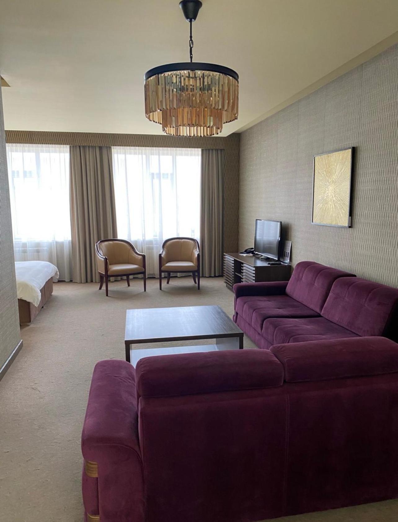 Barhat Hotel & Spa Тараз Екстер'єр фото