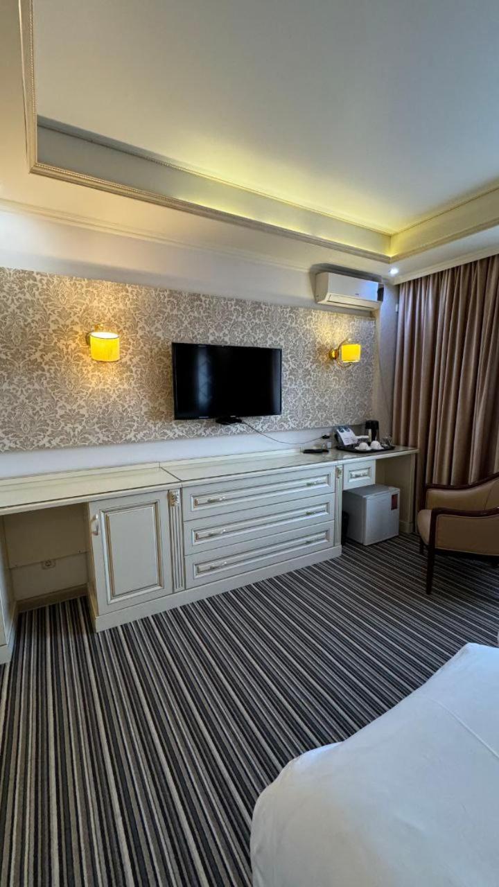Barhat Hotel & Spa Тараз Екстер'єр фото
