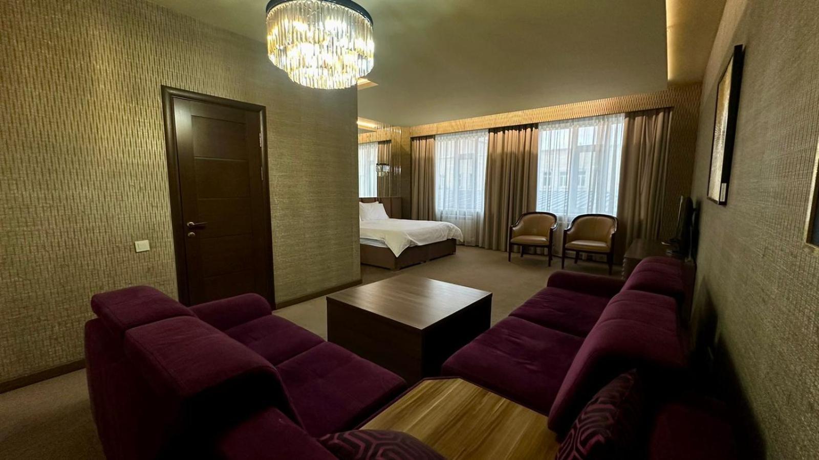 Barhat Hotel & Spa Тараз Екстер'єр фото